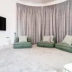 Seaside Paradise Villa With A Private Pool And Walking Distance To The Beach