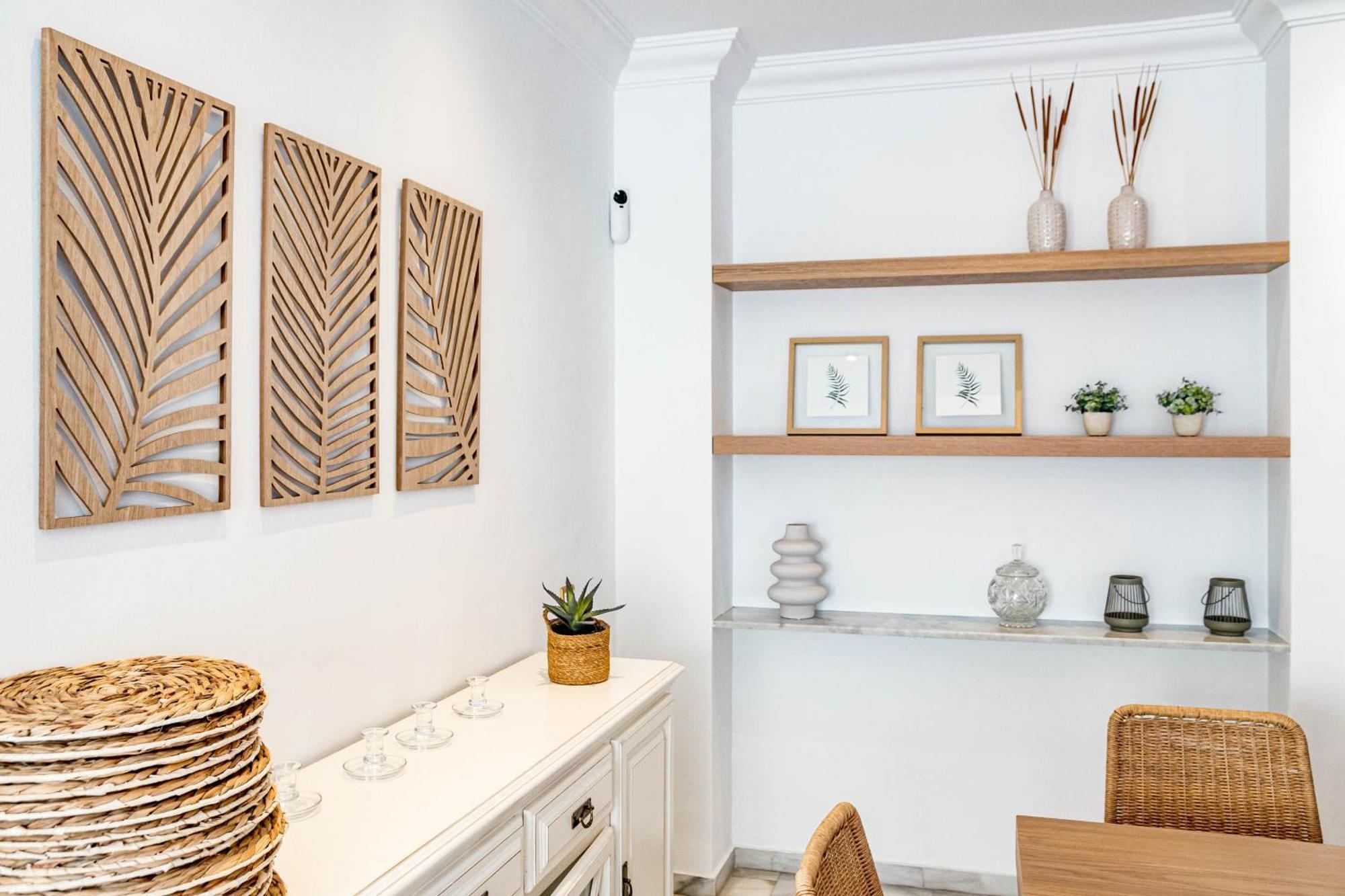 Seaside Paradise With A Private Pool And Walking Distance To The Marbella