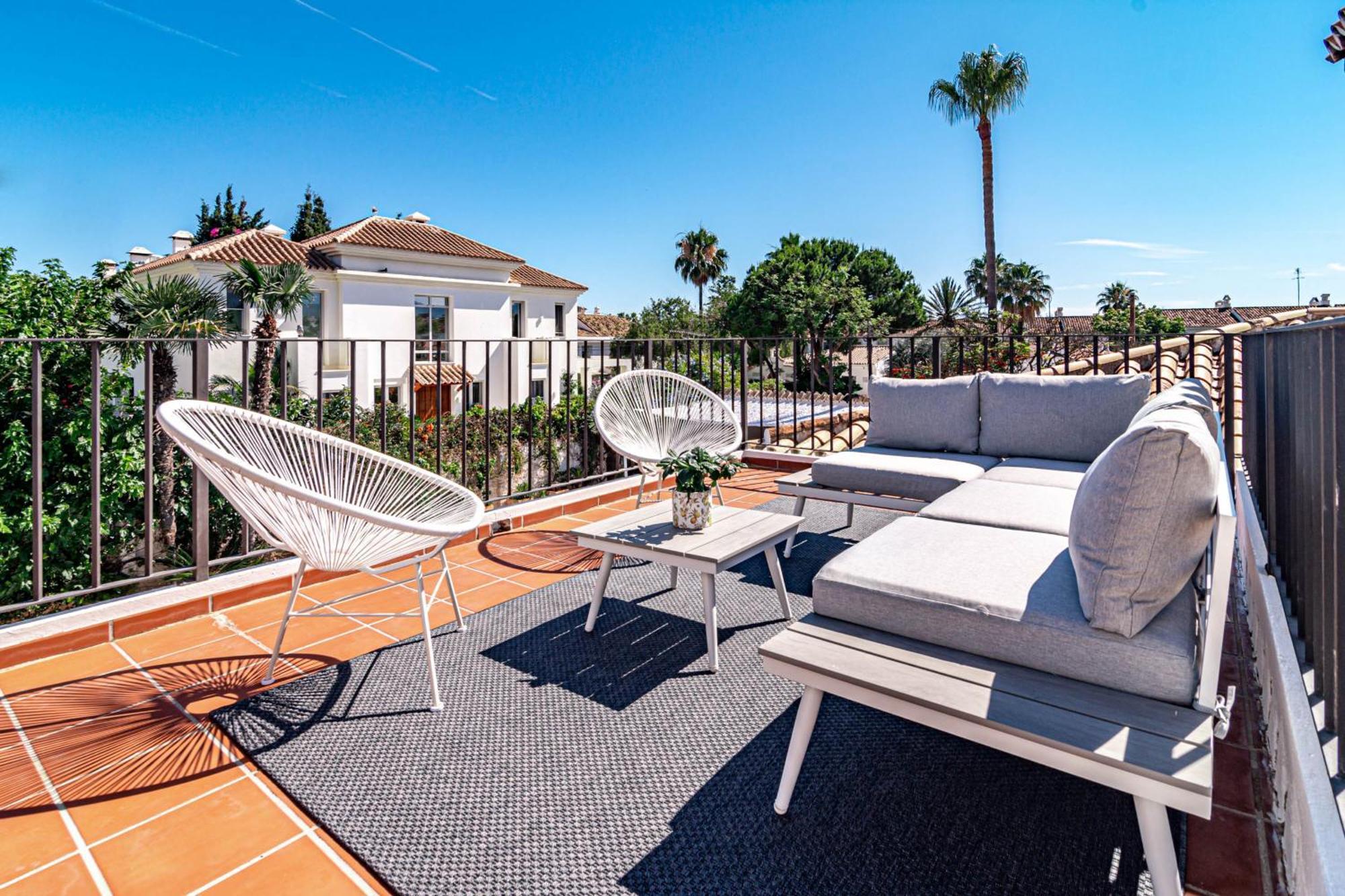 Seaside Paradise With A Private Pool And Walking Distance To The * Marbella