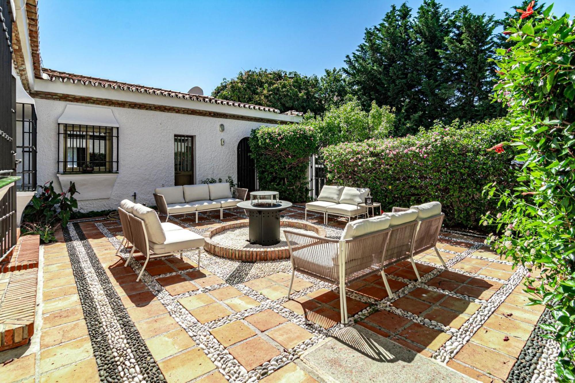 Seaside Paradise With A Private Pool And Walking Distance To The * Marbella