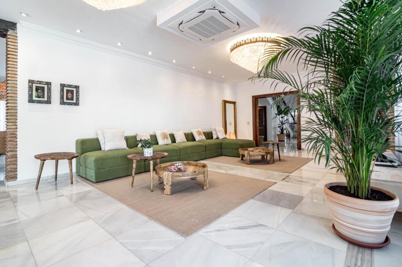Seaside Paradise With A Private Pool And Walking Distance To The Villa *