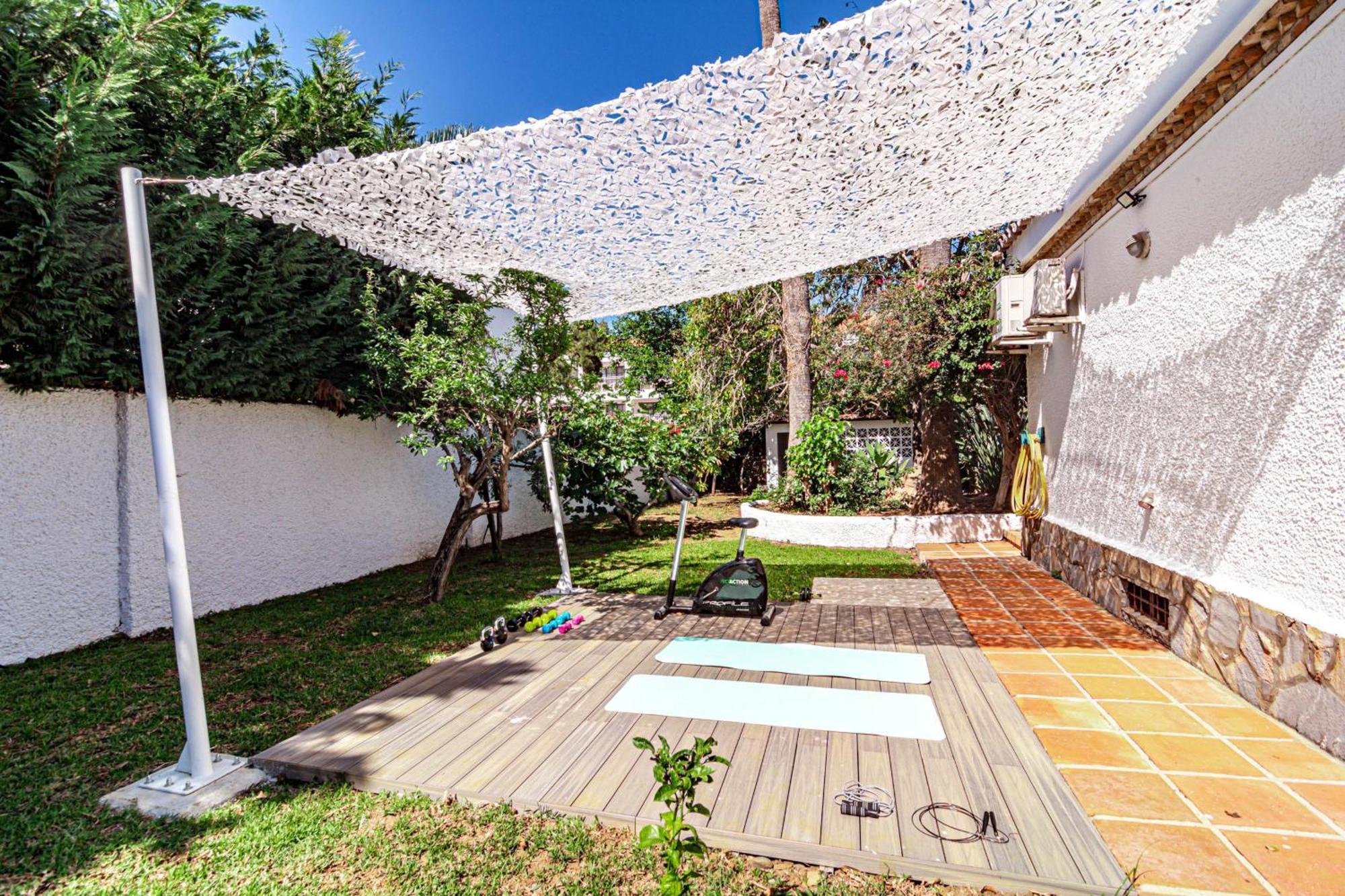 Seaside Paradise With A Private Pool And Walking Distance To The Villa